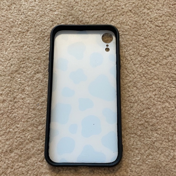 iPhone XR cow print phone case - Picture 2 of 3